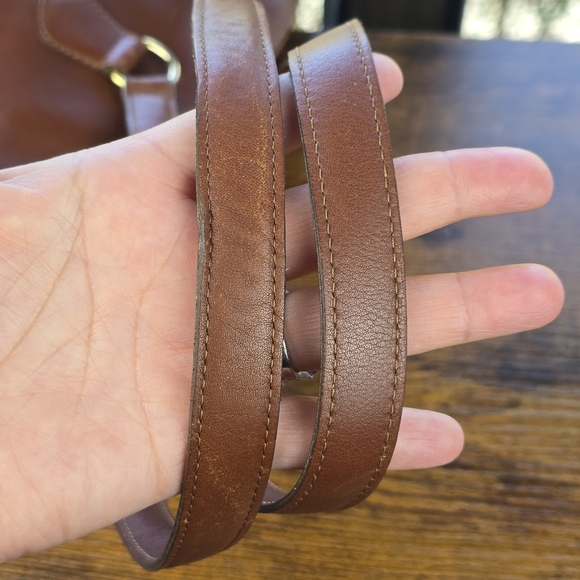 Burberry's Vintage Brown Leather Shoulder Bag Gold Crest Medallion Authentic COA - Picture 8 of 12